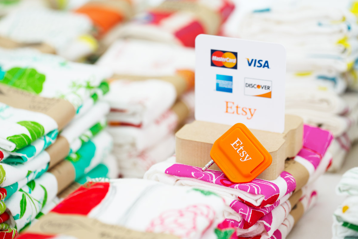 3 good reasons to create my online marketplace as Airbnb or Etsy
